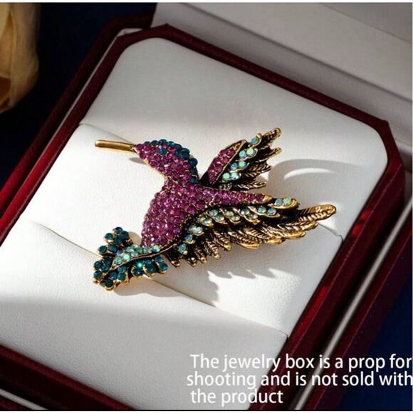 Pink hummingbird brooch - Picture 9 of 10